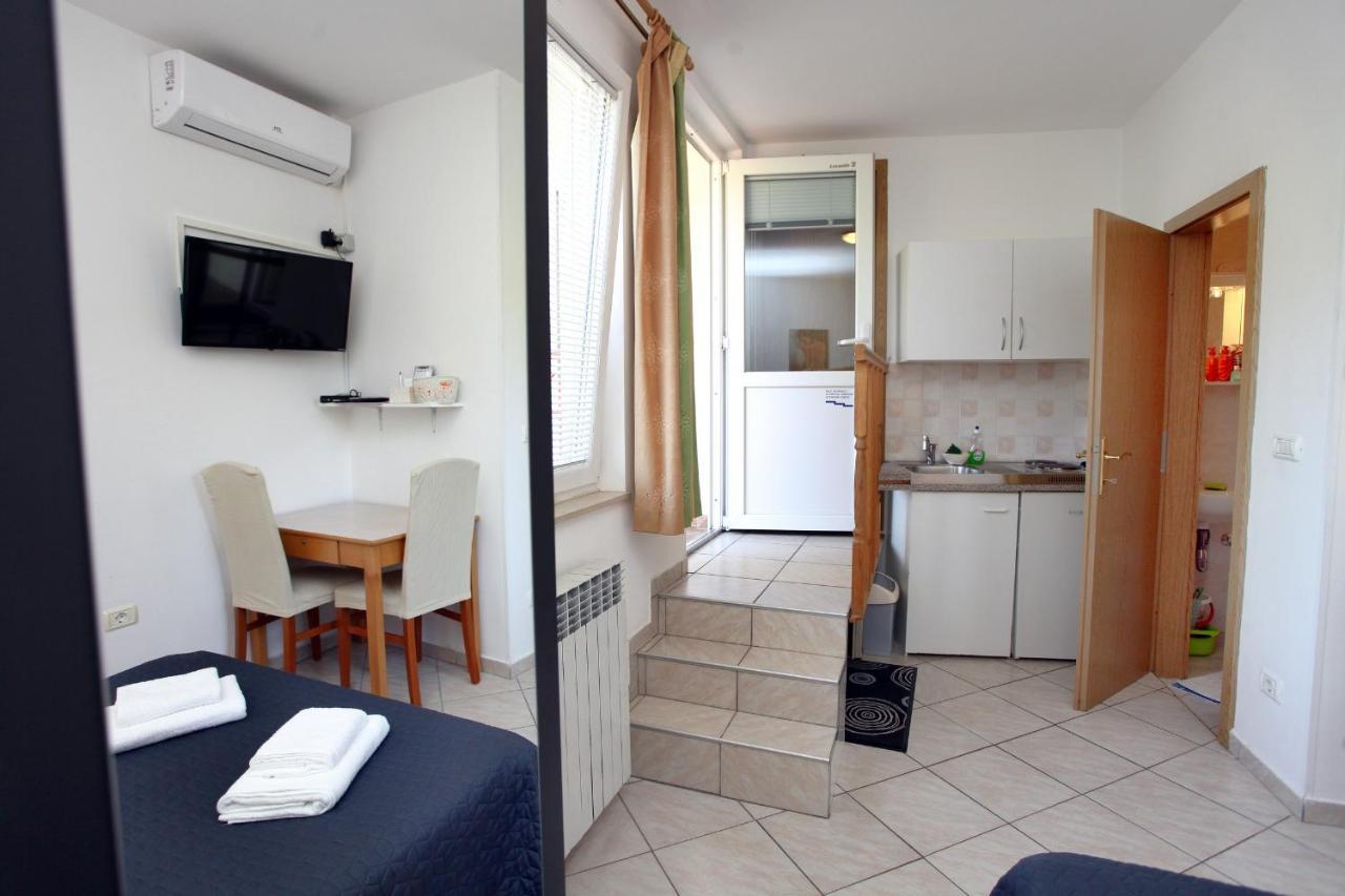 Bozena Studio Kneb Portoroz Luaran gambar
